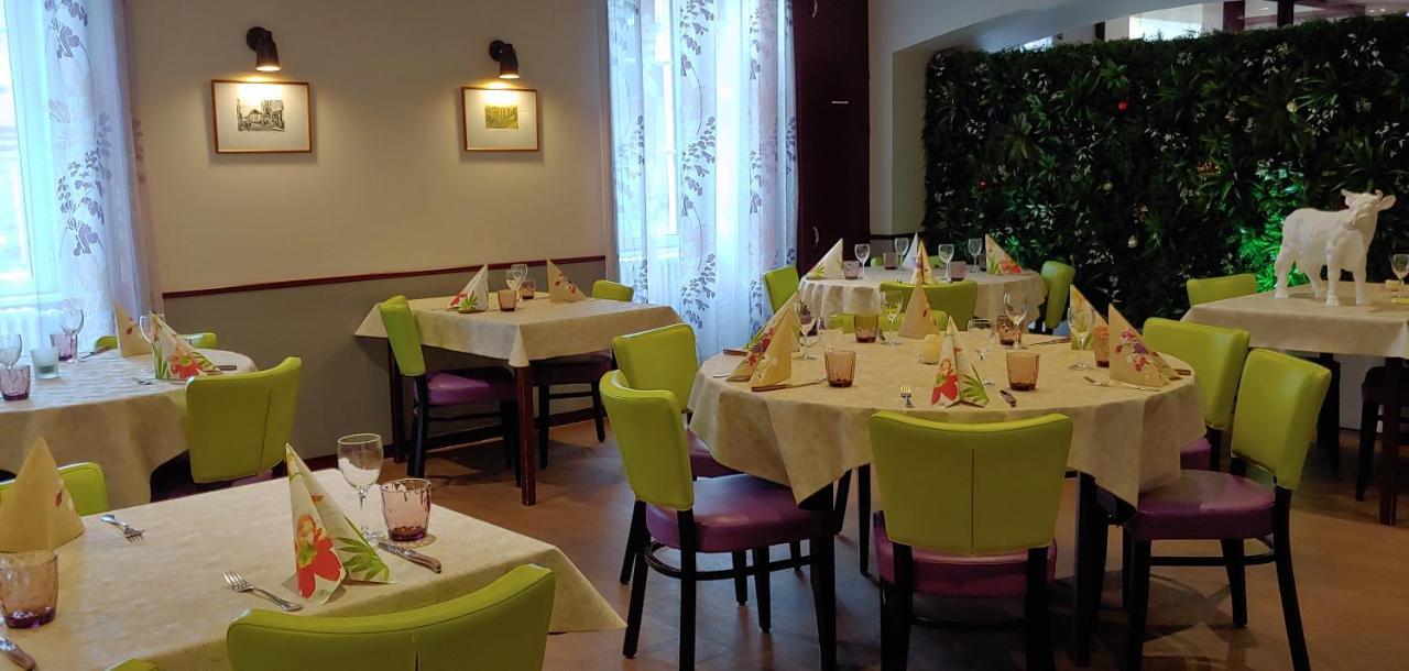 Hotel De Bourgogne La Clayette Zewnętrze zdjęcie