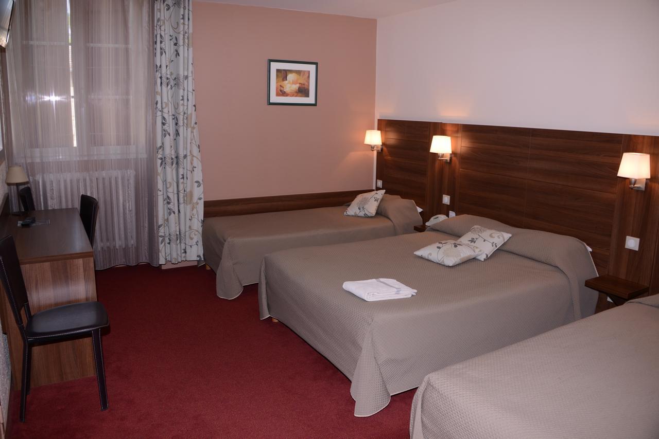 Hotel De Bourgogne La Clayette Zewnętrze zdjęcie